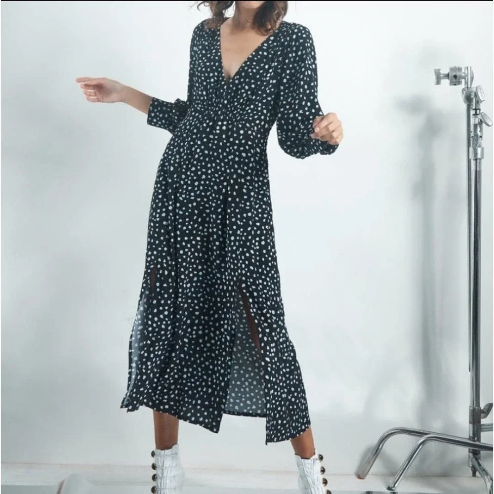 Sanctuary Niki Long Sleeve Smocked Midi Dress 2 - Picture 2 of 15